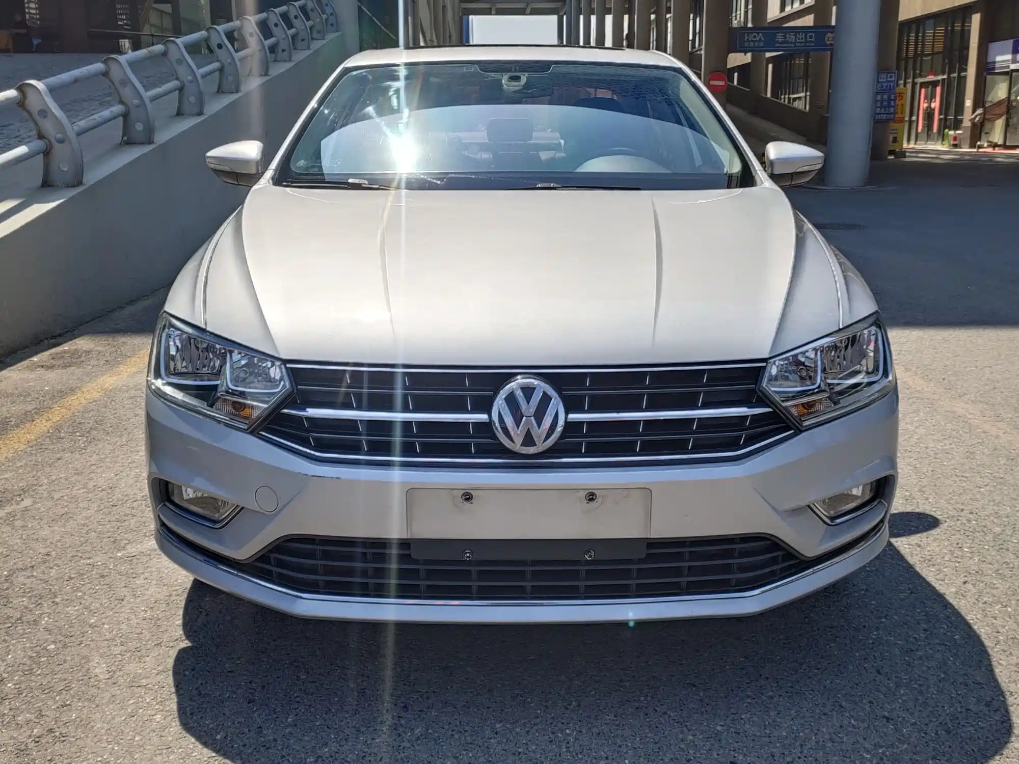 VOLKSWAGEN BORA 2017