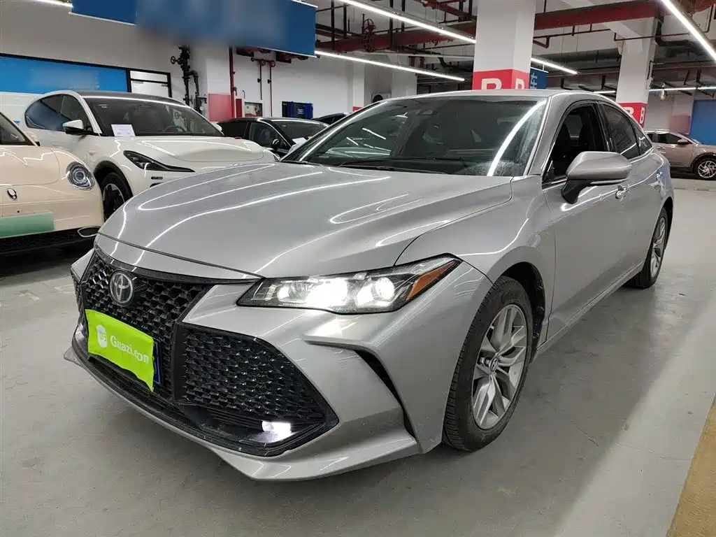 TOYOTA AVALON 2019