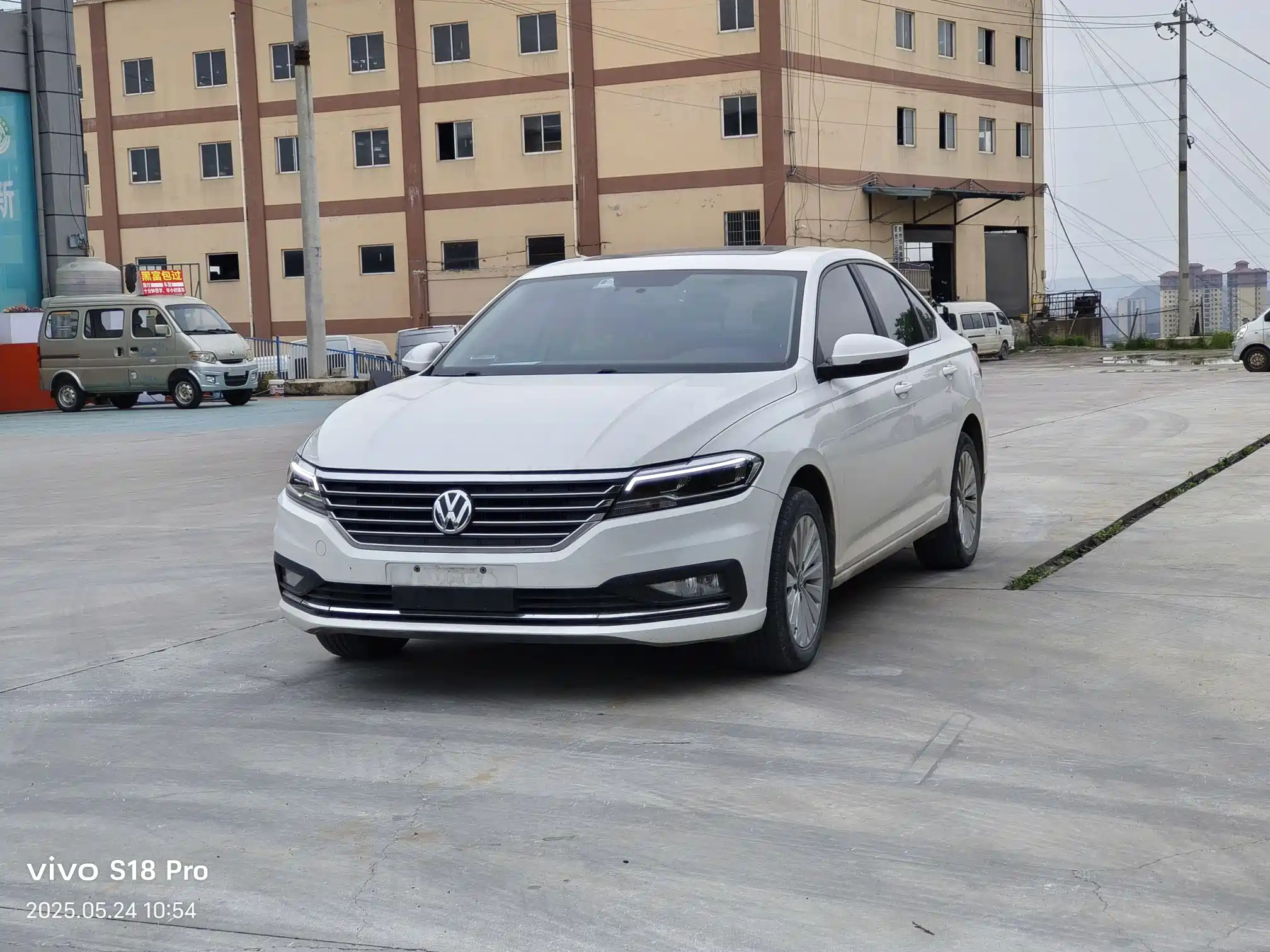 VOLKSWAGEN LAVIDA 2021