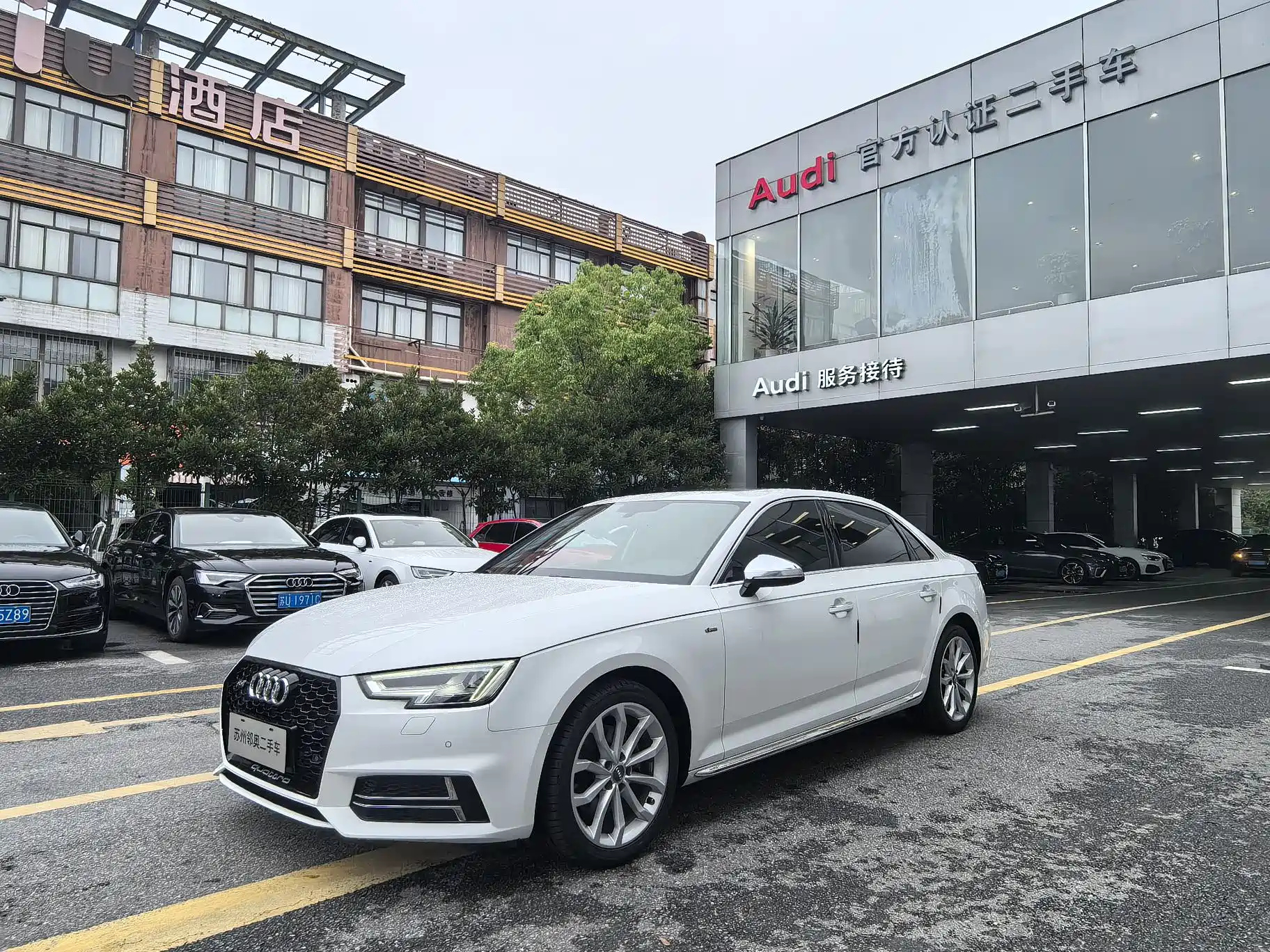 AUDI A4L 2018