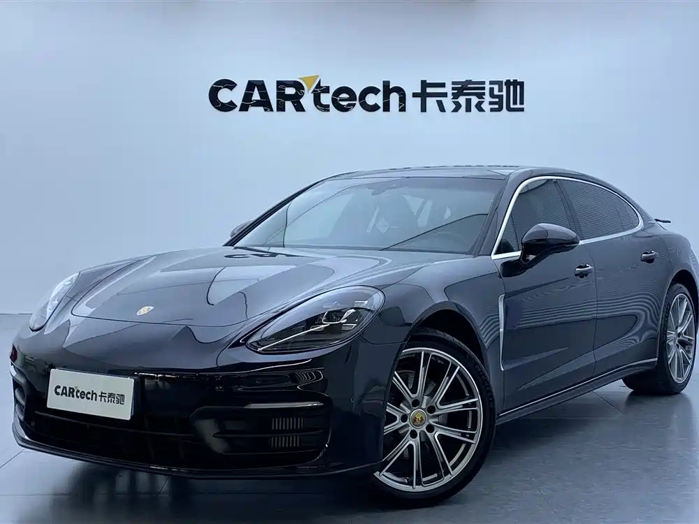 PORSCHE PANAMERA 2023