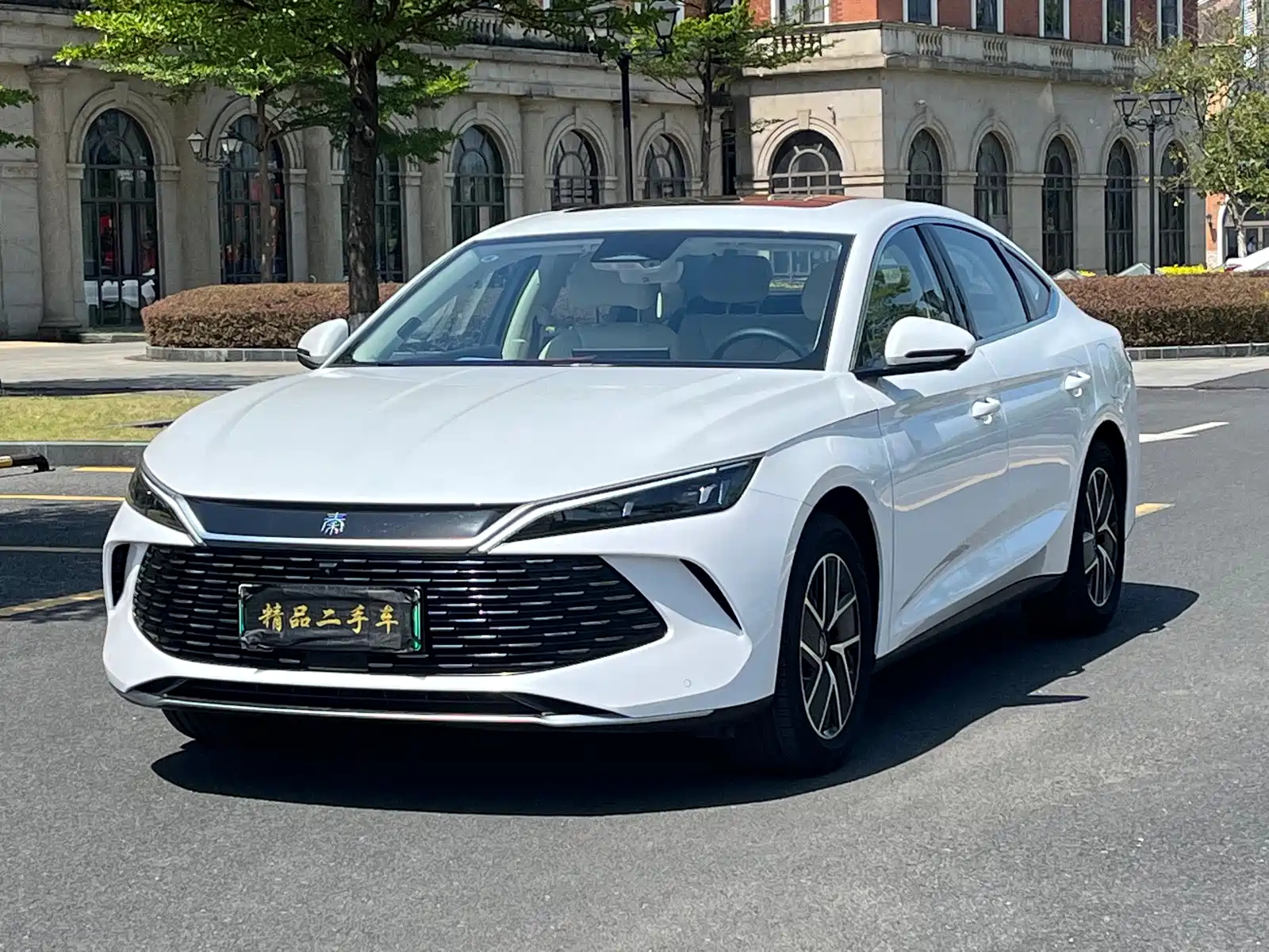 BYD QIN L 2024