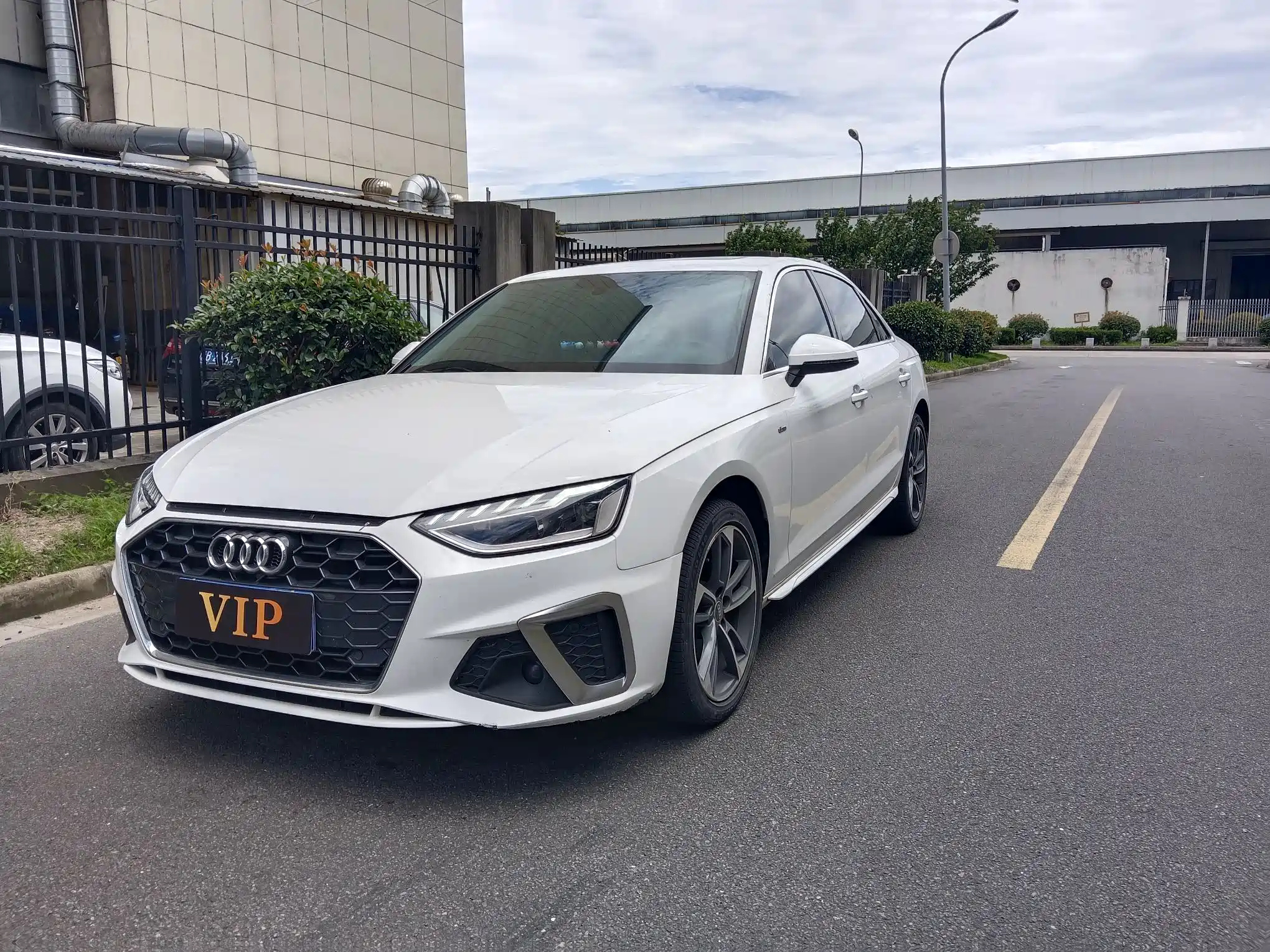 AUDI A4L 2022