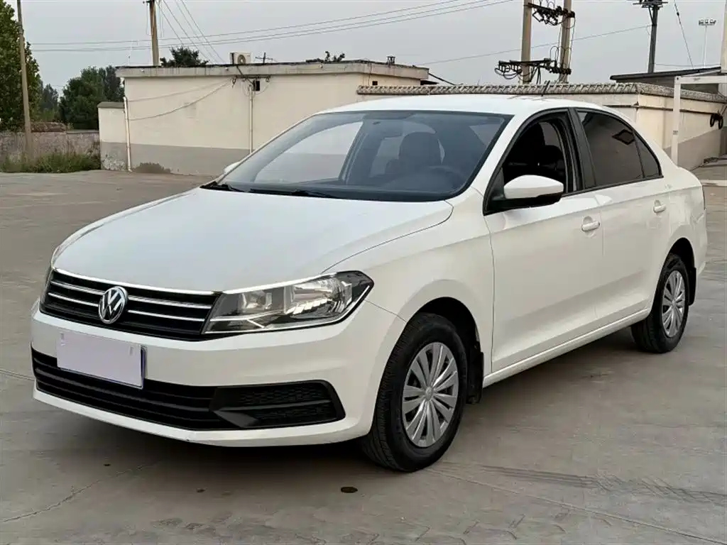 VOLKSWAGEN SANTANA 2021