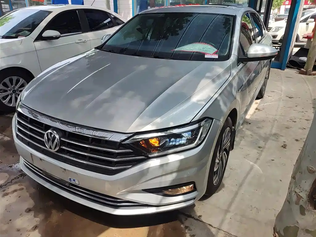 VOLKSWAGEN SAGITAR 2021