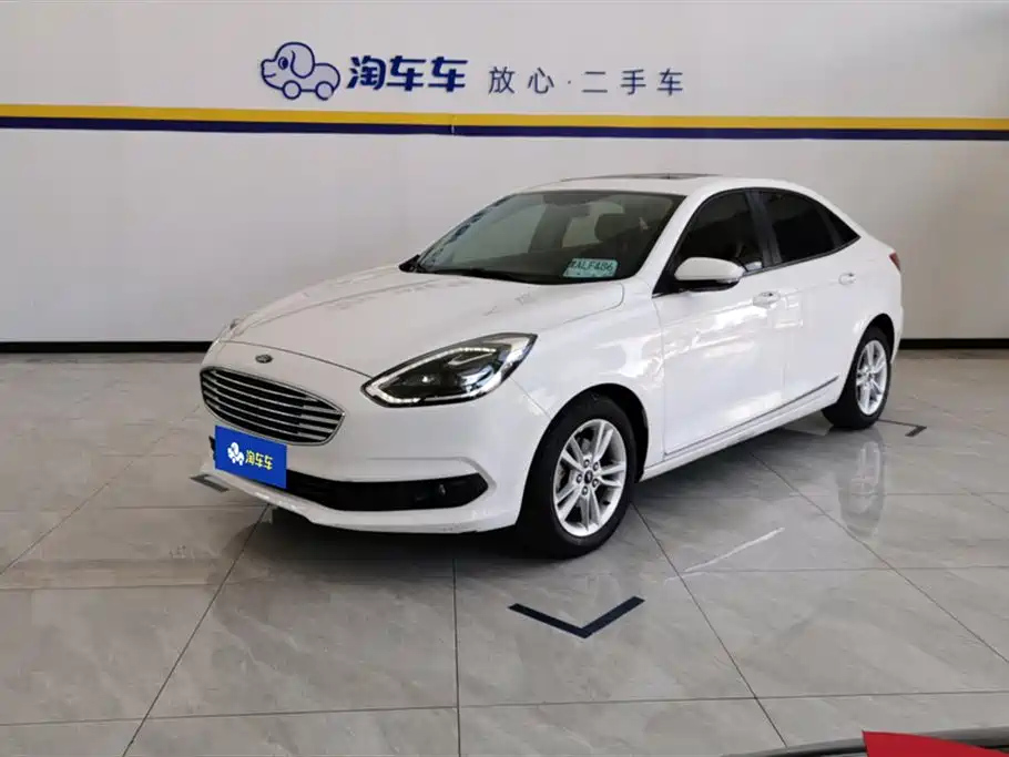 FORD ESCORT 2019