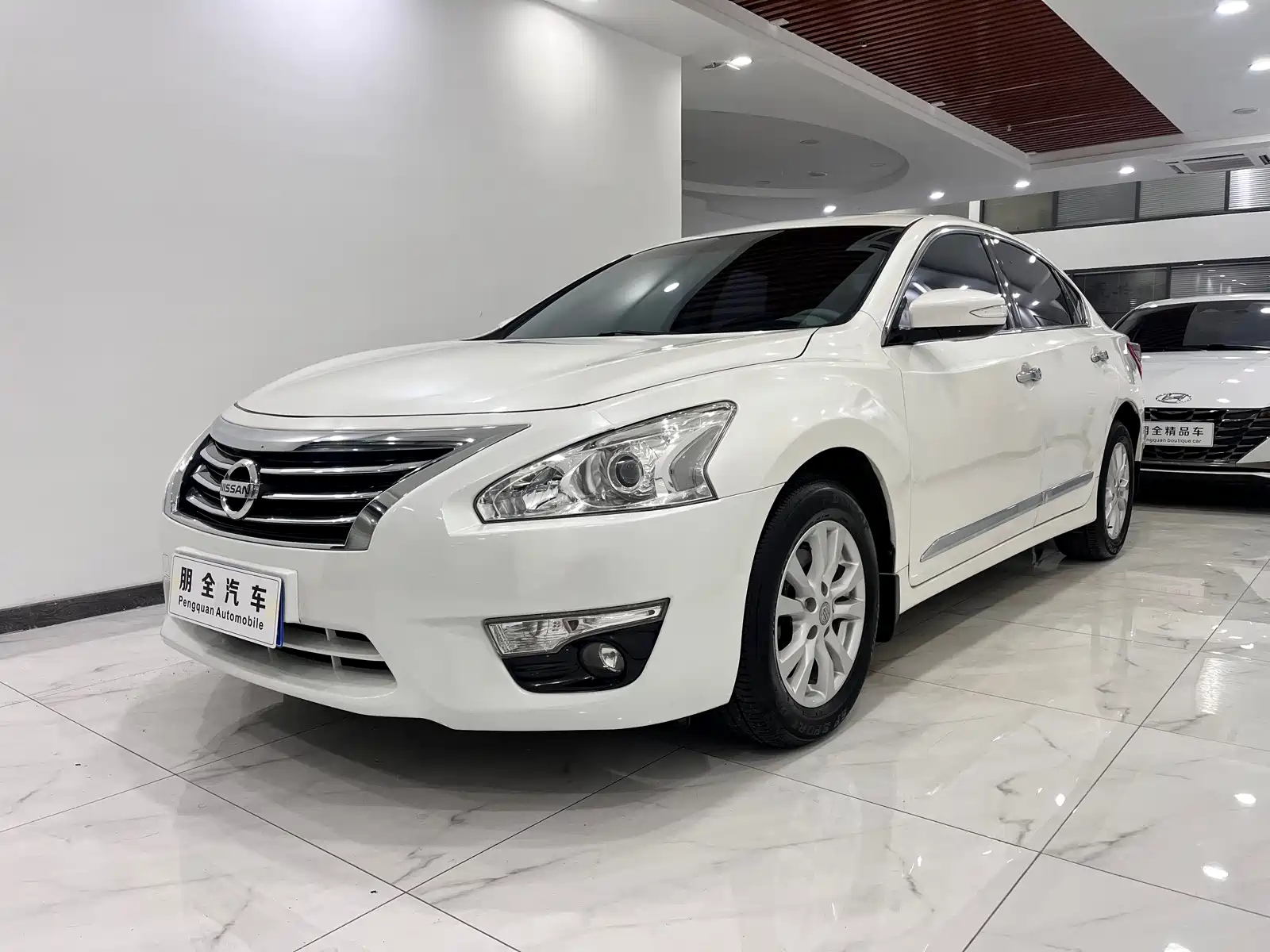 NISSAN TEANA 2013
