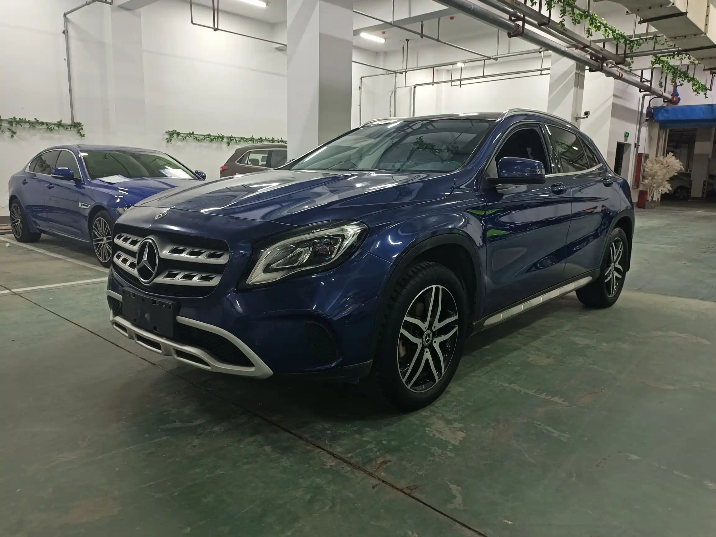 MERCEDES BENZ GLA 2017
