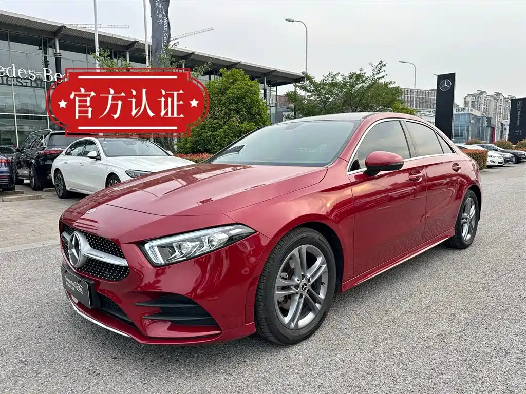MERCEDES BENZ A-CLASS 2022