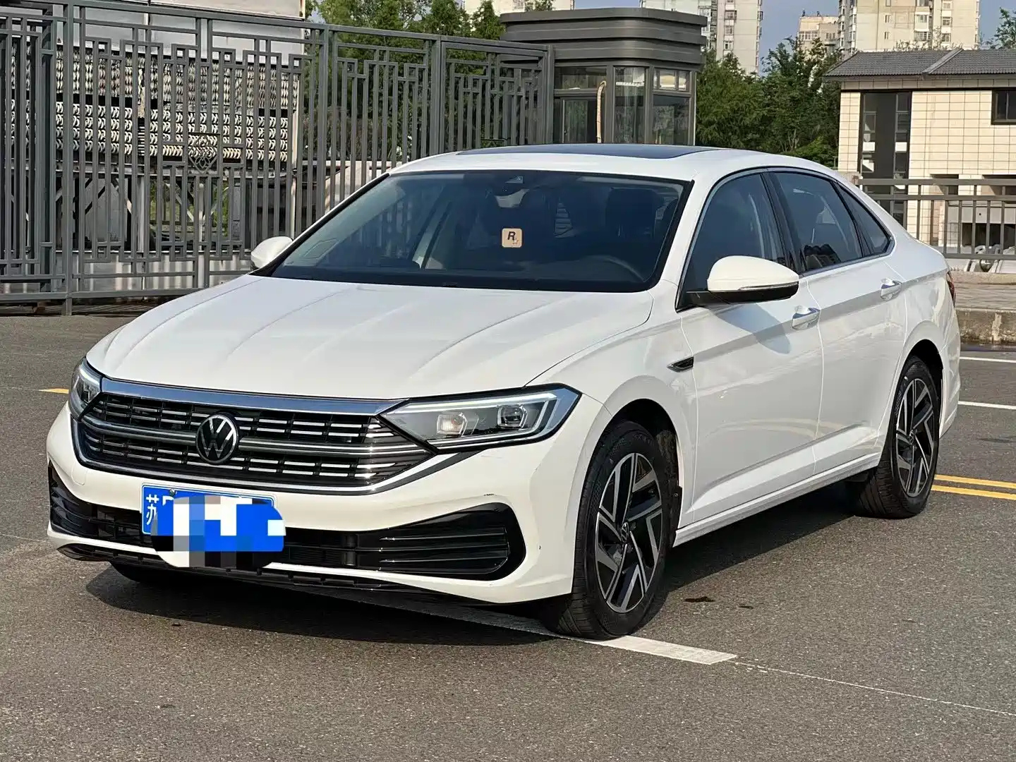 VOLKSWAGEN SAGITAR 2023