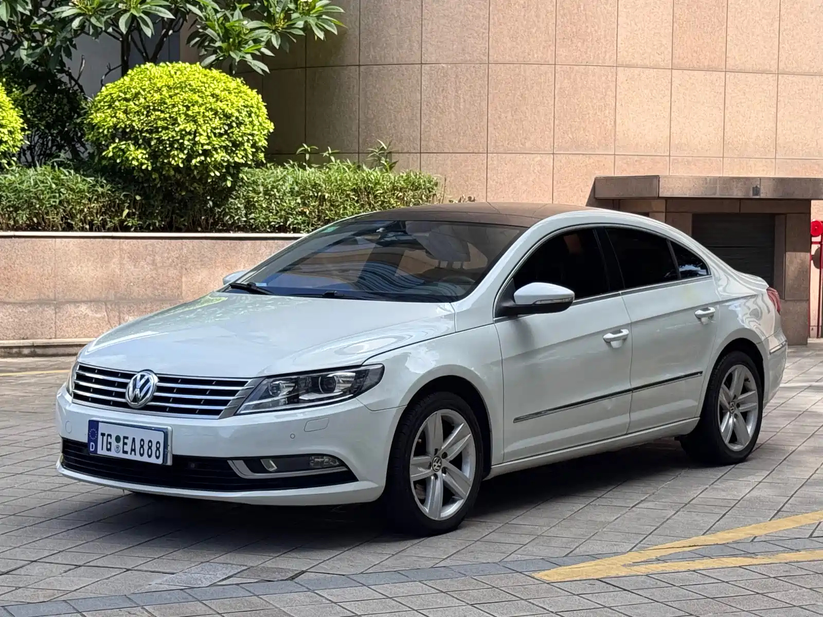 VOLKSWAGEN FAW - VOLKSWAGEN CC 2013