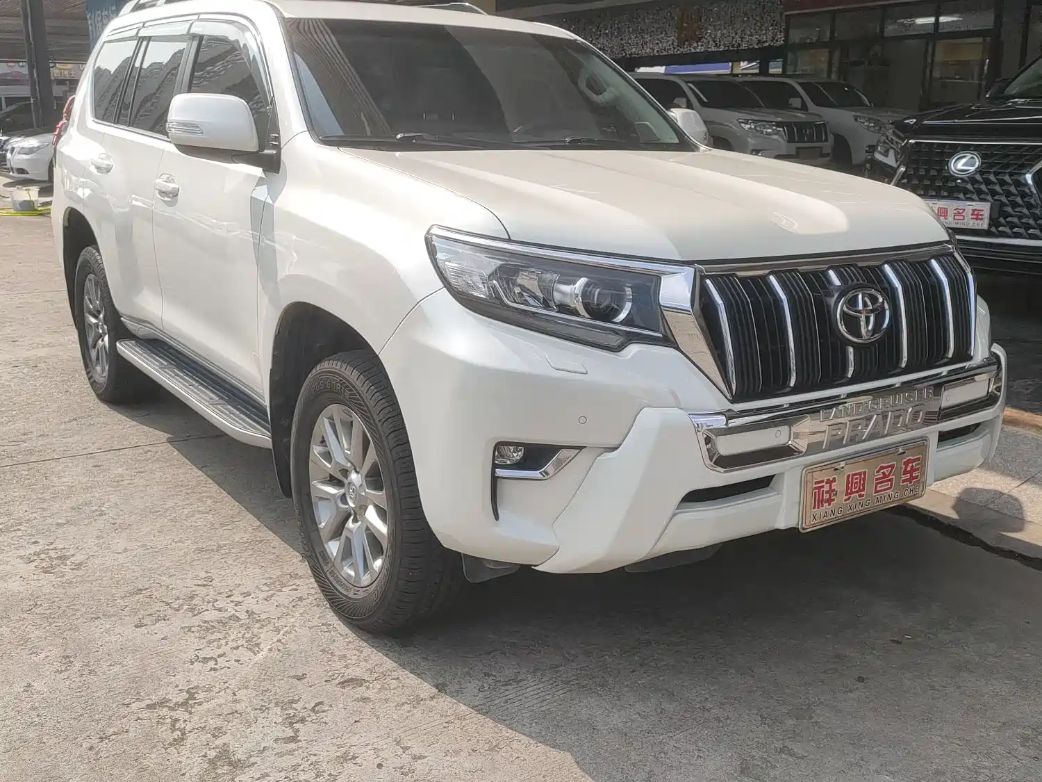 TOYOTA PRADO 2018