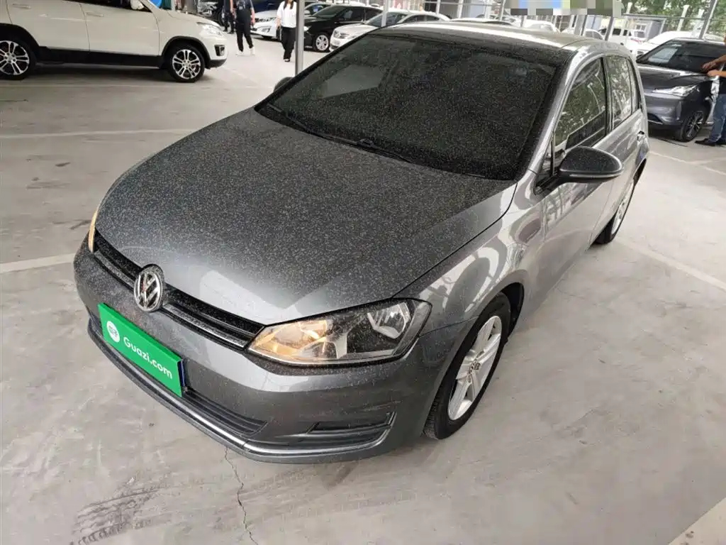VOLKSWAGEN GOLF 2014