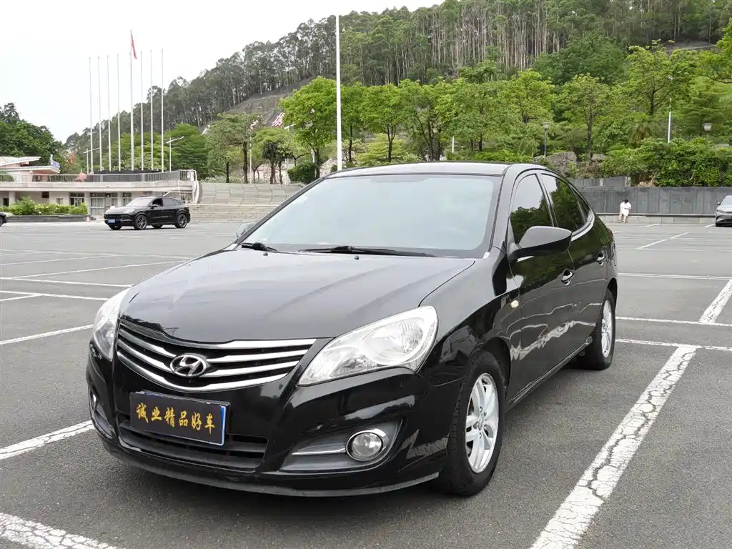 HYUNDAI CELESTA 2011
