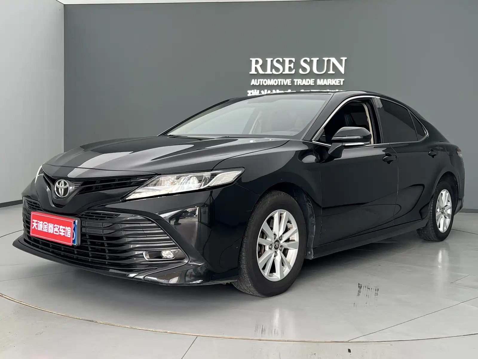 TOYOTA CAMRY 2018