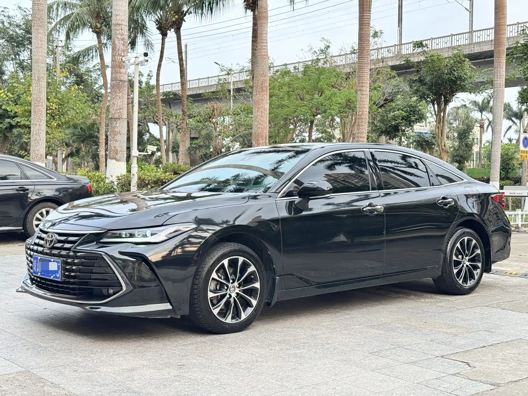TOYOTA AVALON 2024
