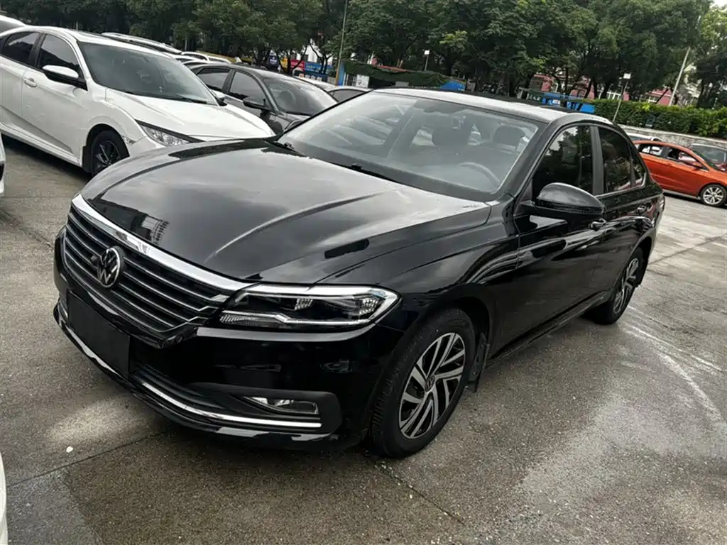 VOLKSWAGEN LAVIDA 2022