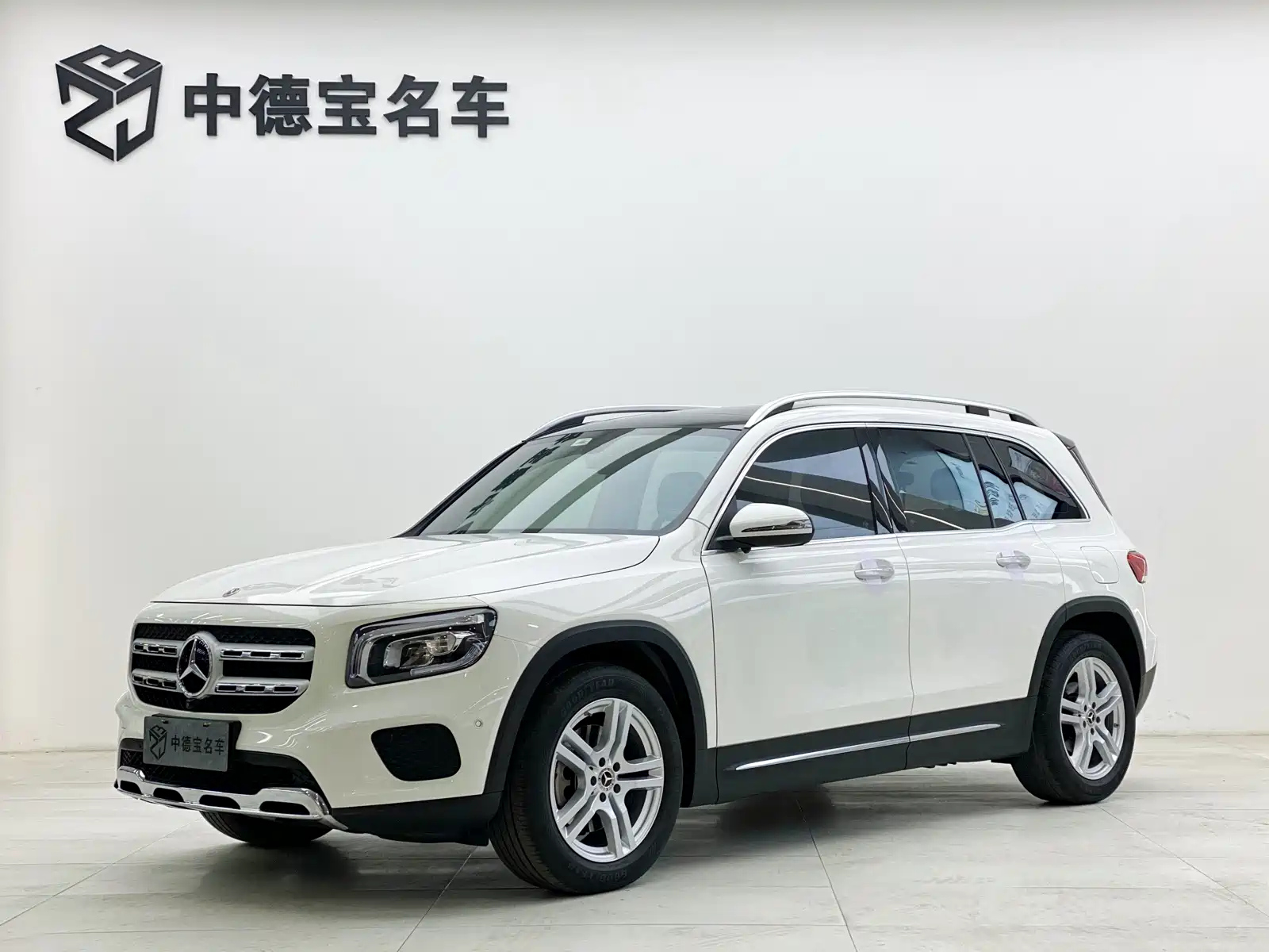 MERCEDES BENZ GLB 2023