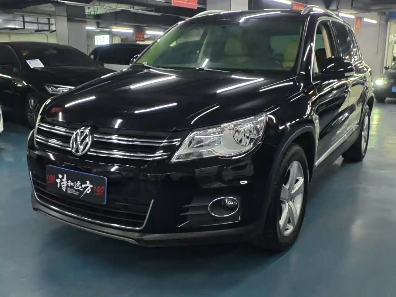 VOLKSWAGEN TIGUAN 2012
