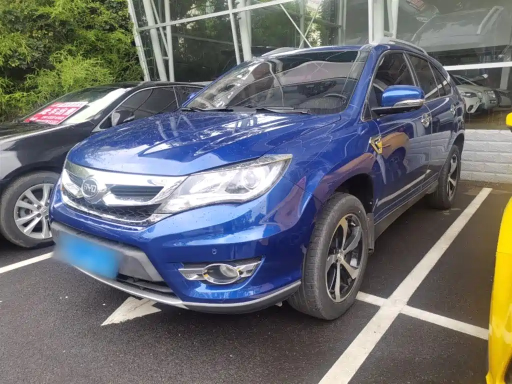 BYD S7 2015