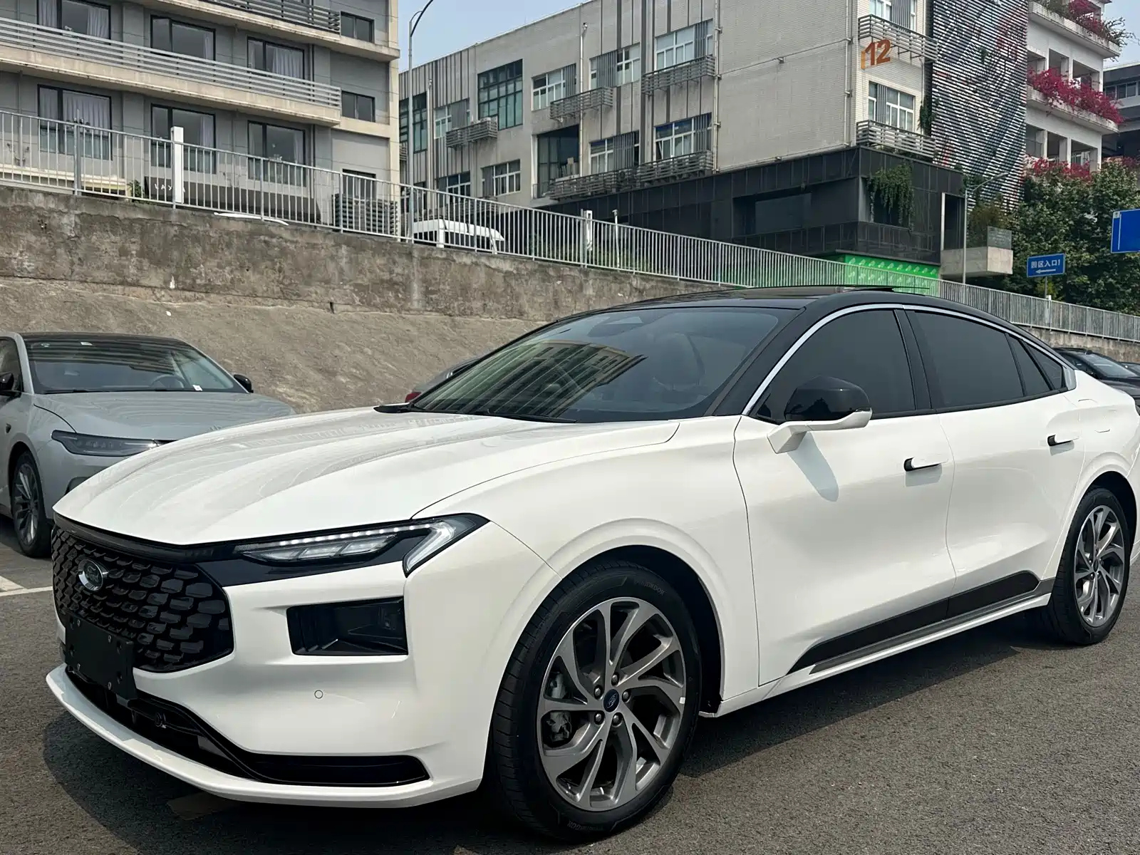 FORD MONDEO 2022