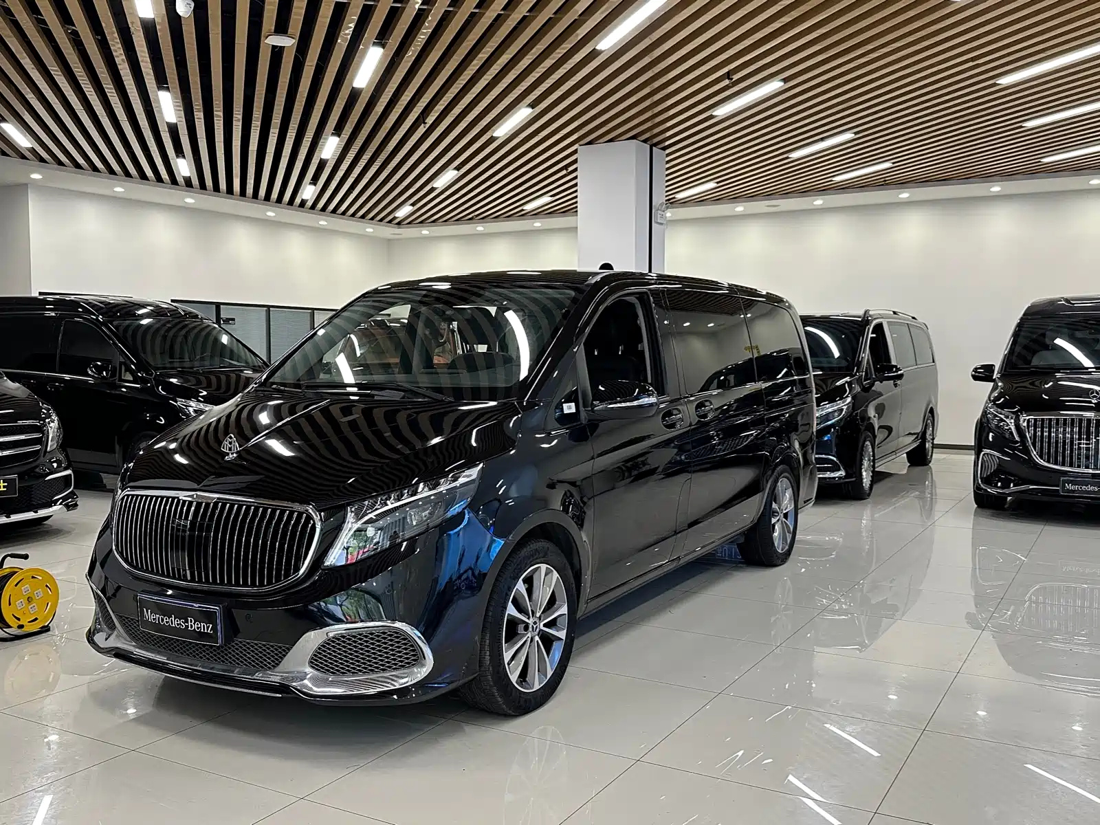 MERCEDES BENZ V-CLASS
