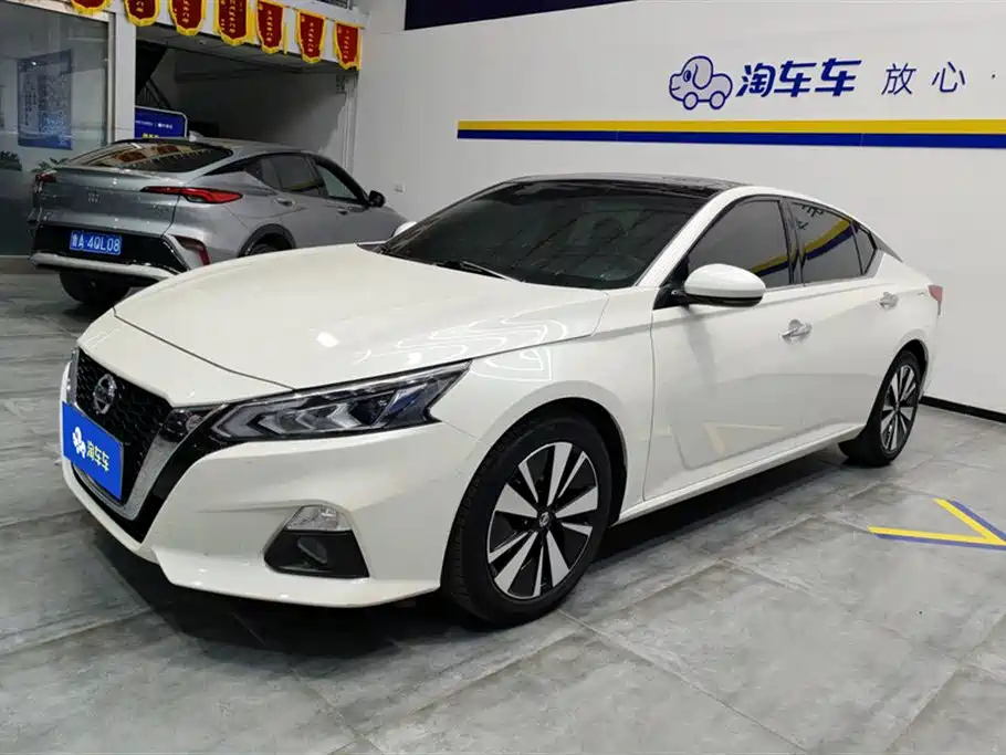 NISSAN TEANA 2021