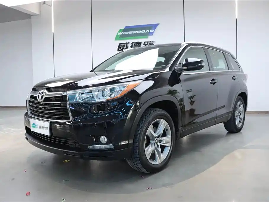TOYOTA HIGHLANDER 2017