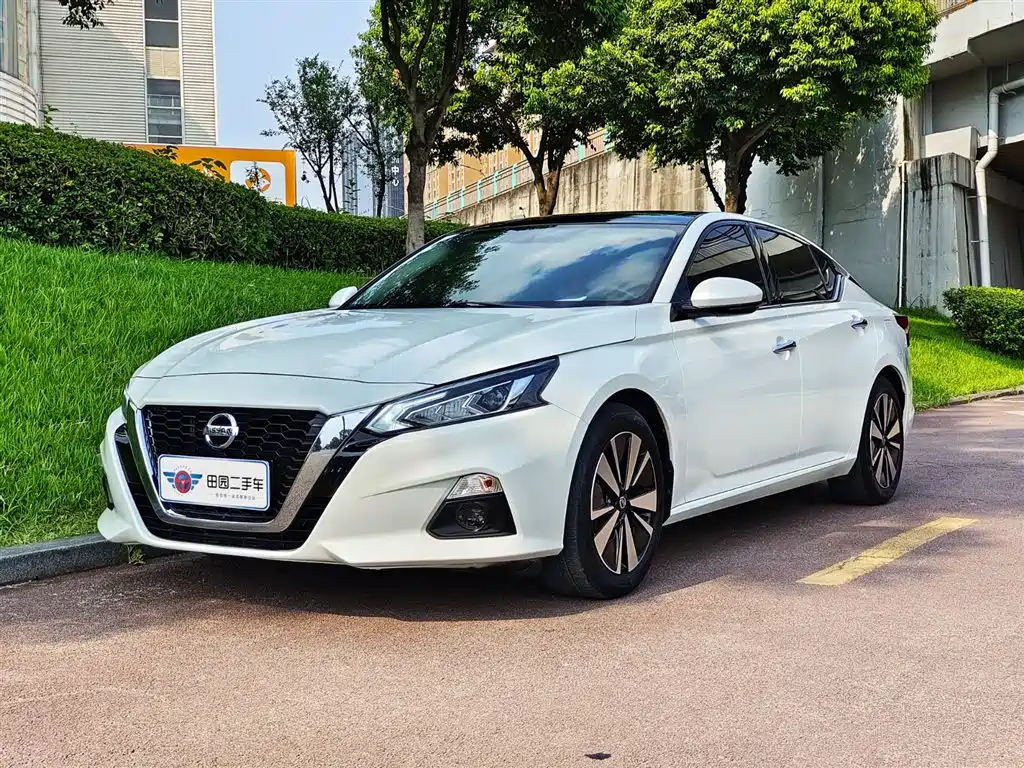 NISSAN TEANA 2021