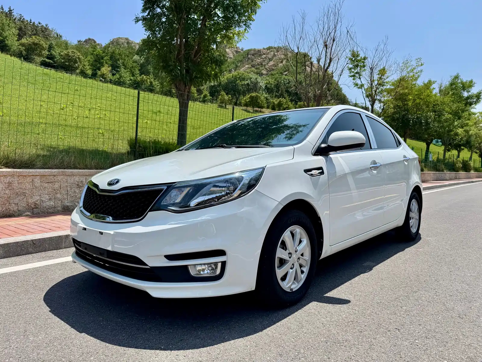 KIA K2 2015