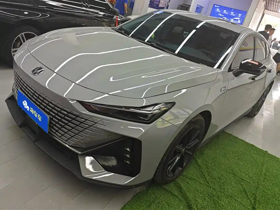 CHANGAN UNI-V SMART IDD 2023