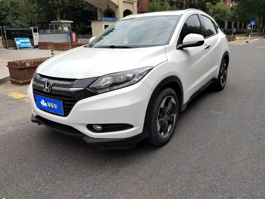 HONDA VEZEL 2015