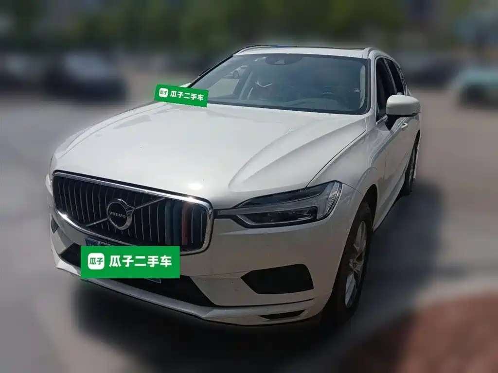 VOLVO XC60 2018