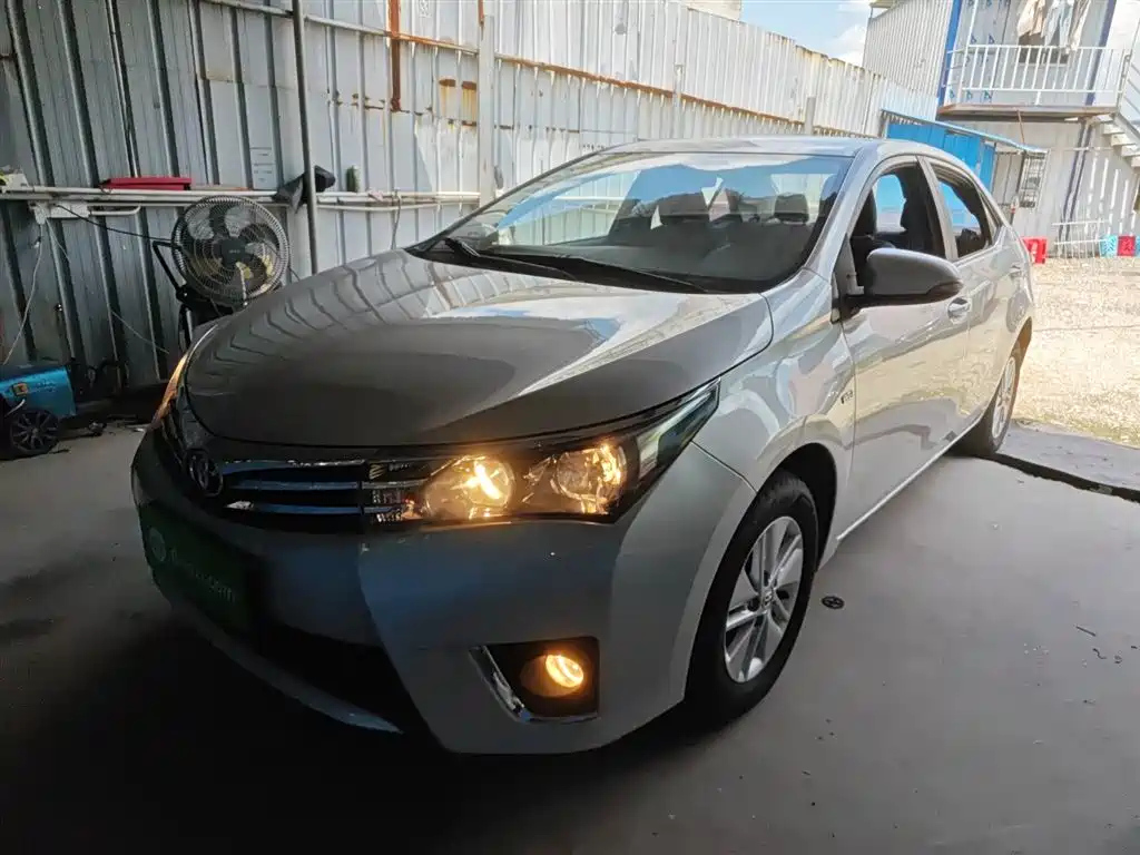 TOYOTA COROLLA 2014