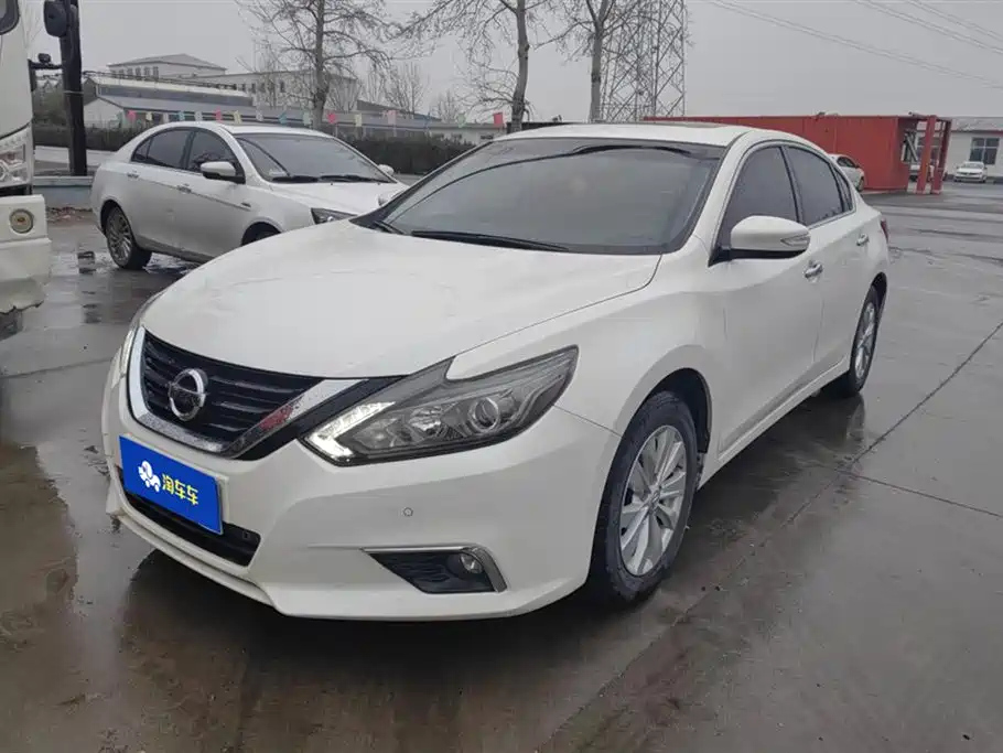 NISSAN TEANA