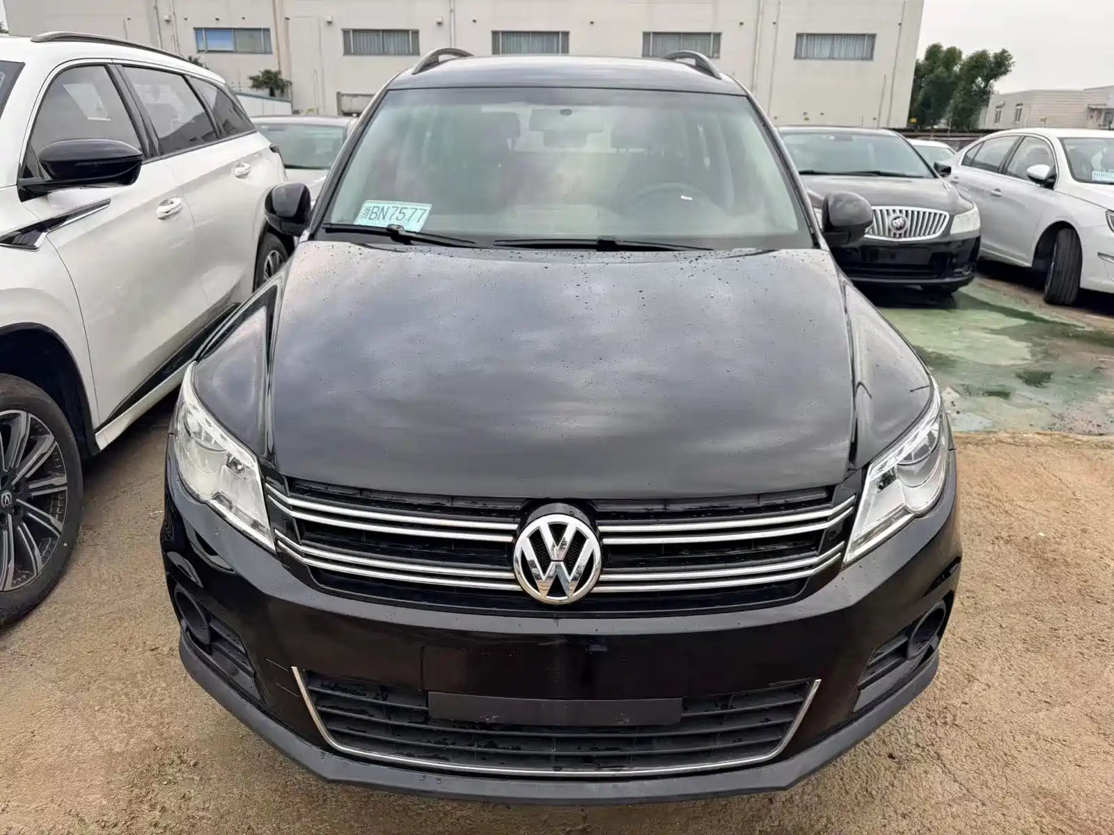 VOLKSWAGEN TIGUAN 2013