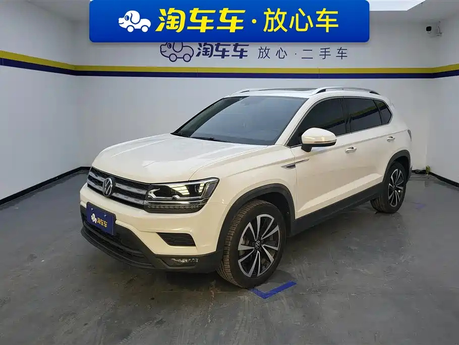 VOLKSWAGEN THARU 2022