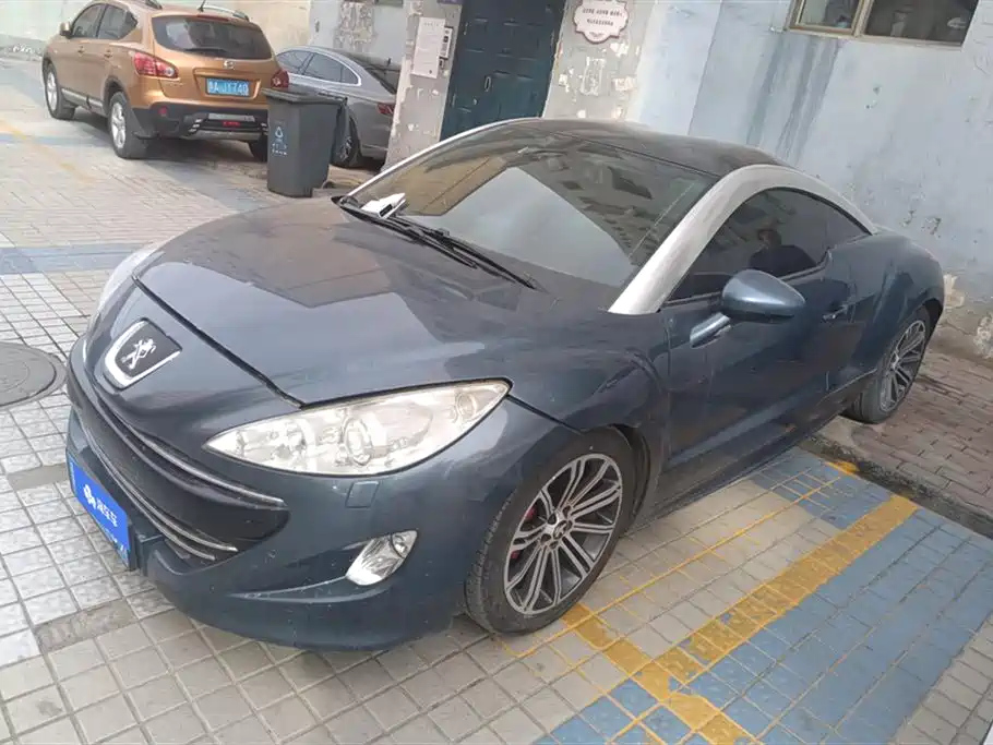 PEUGEOT RCZ 2011