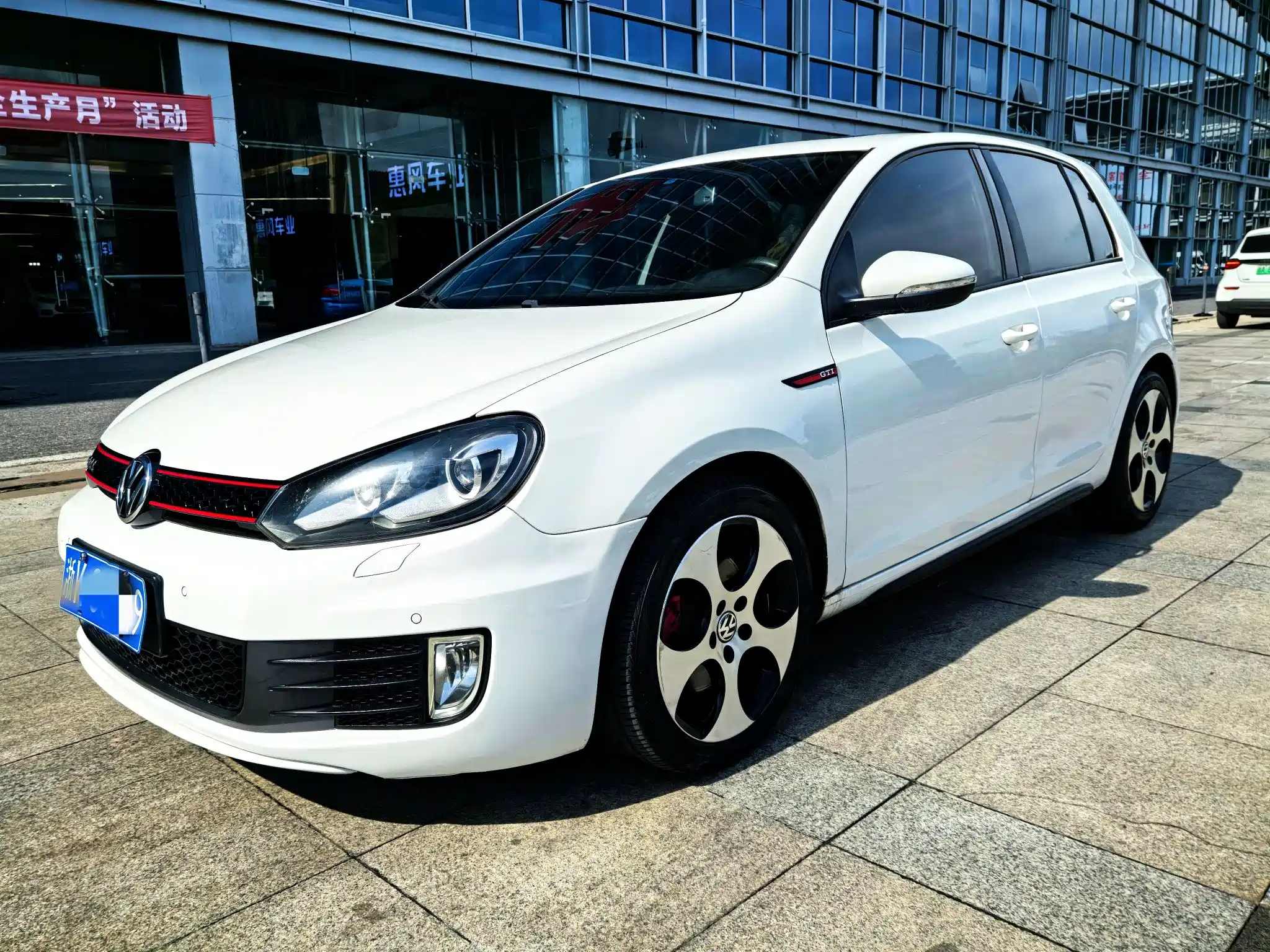 VOLKSWAGEN GOLF GTI 2012