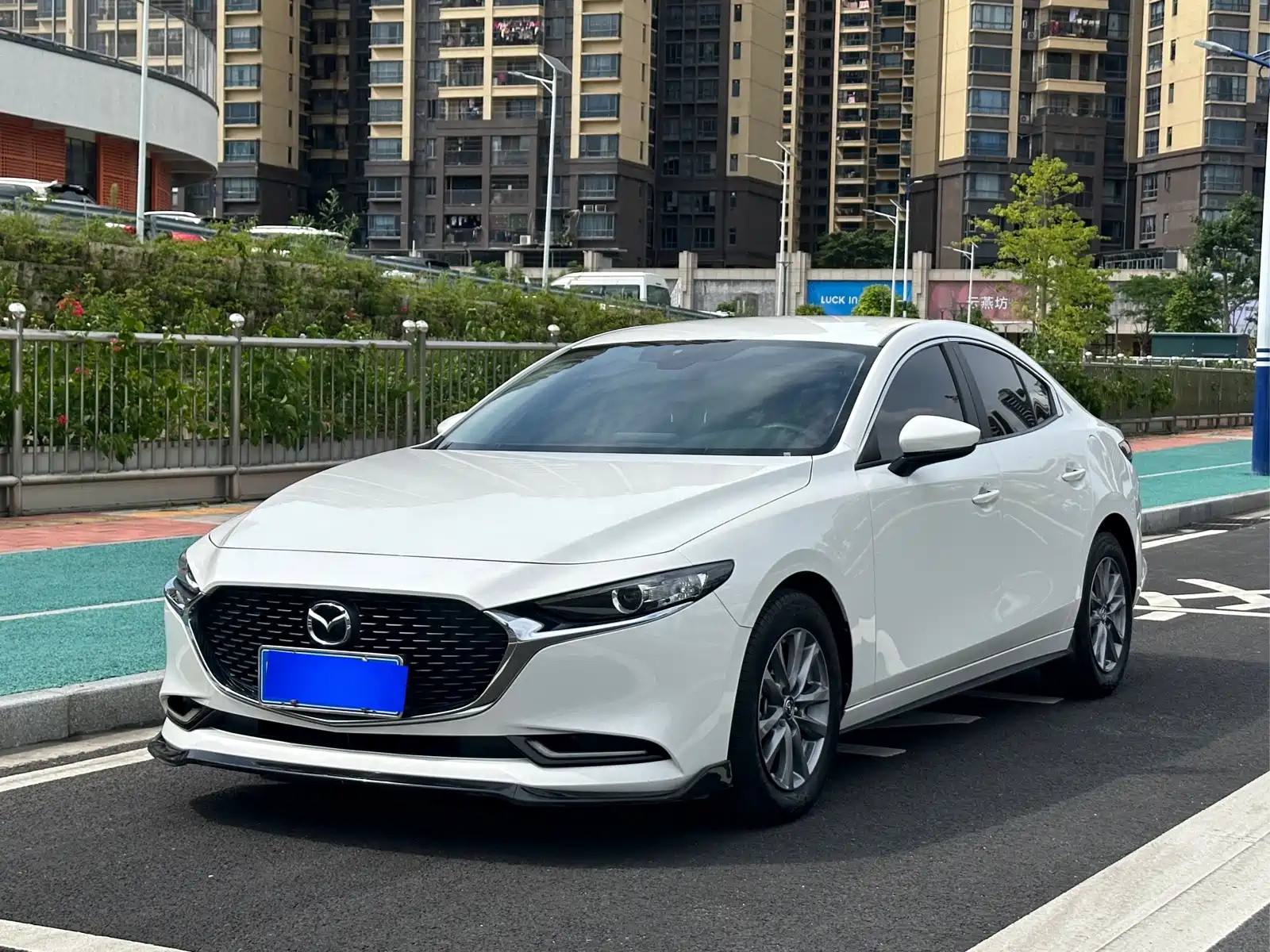MAZDA 3 AXELA