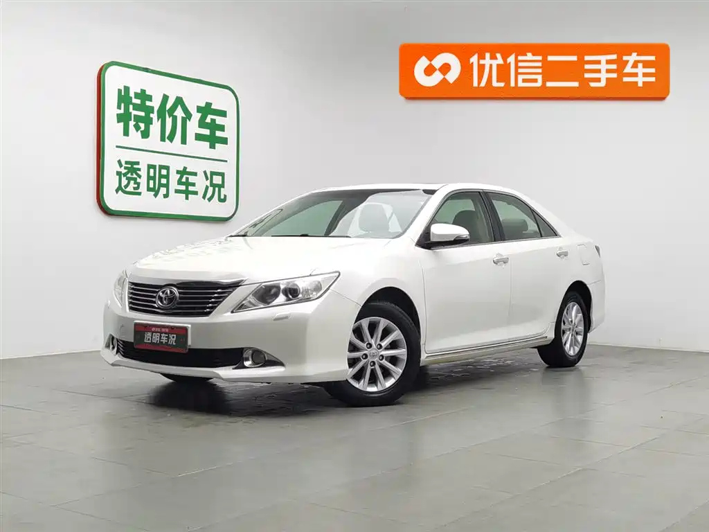 TOYOTA CAMRY 2012