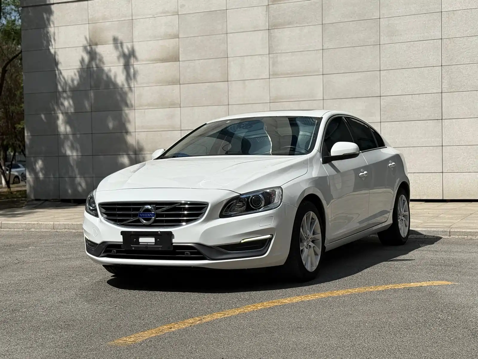 VOLVO S60 2015