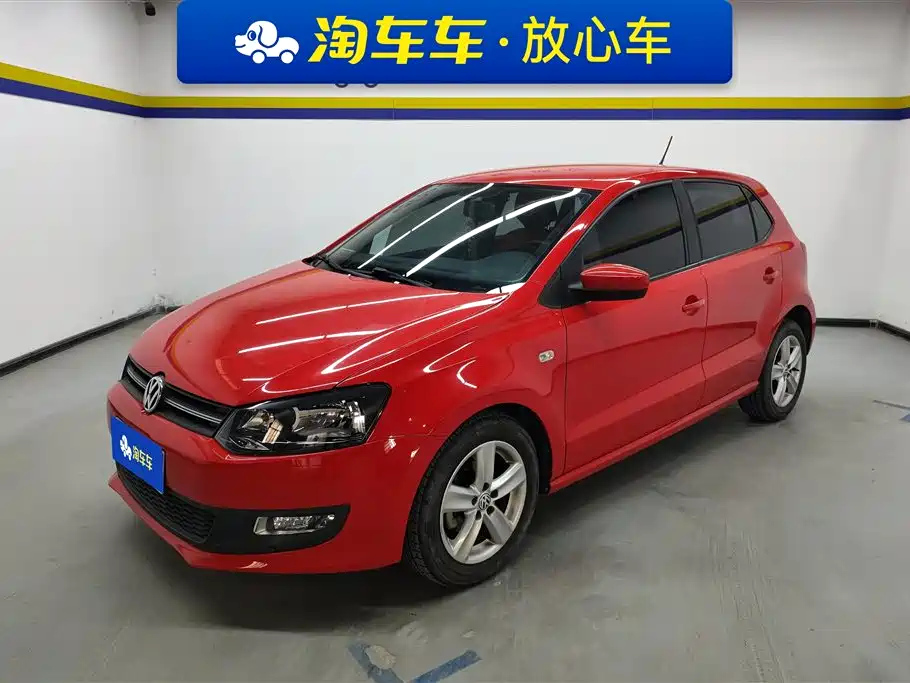 VOLKSWAGEN POLO 2011