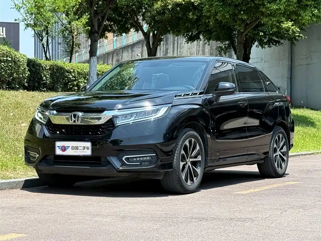 HONDA AVANCIER 2017