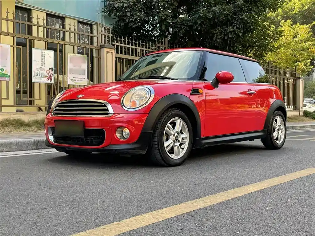 MINI OTHER 2011