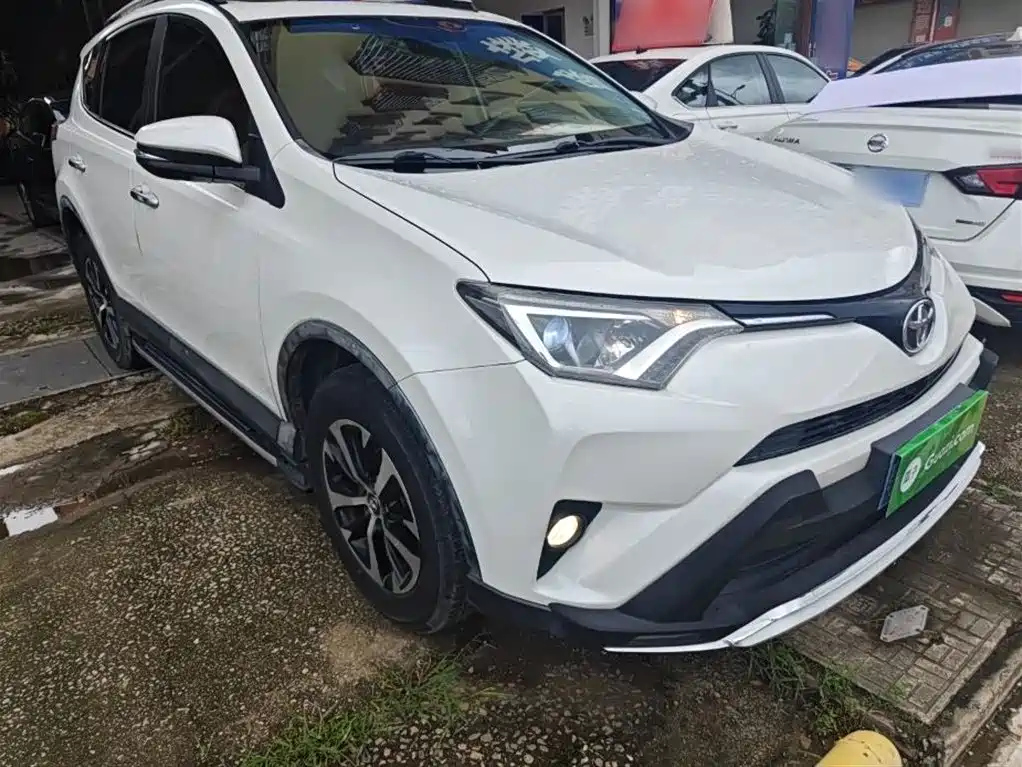 TOYOTA RAV4 RONGFANG 2016