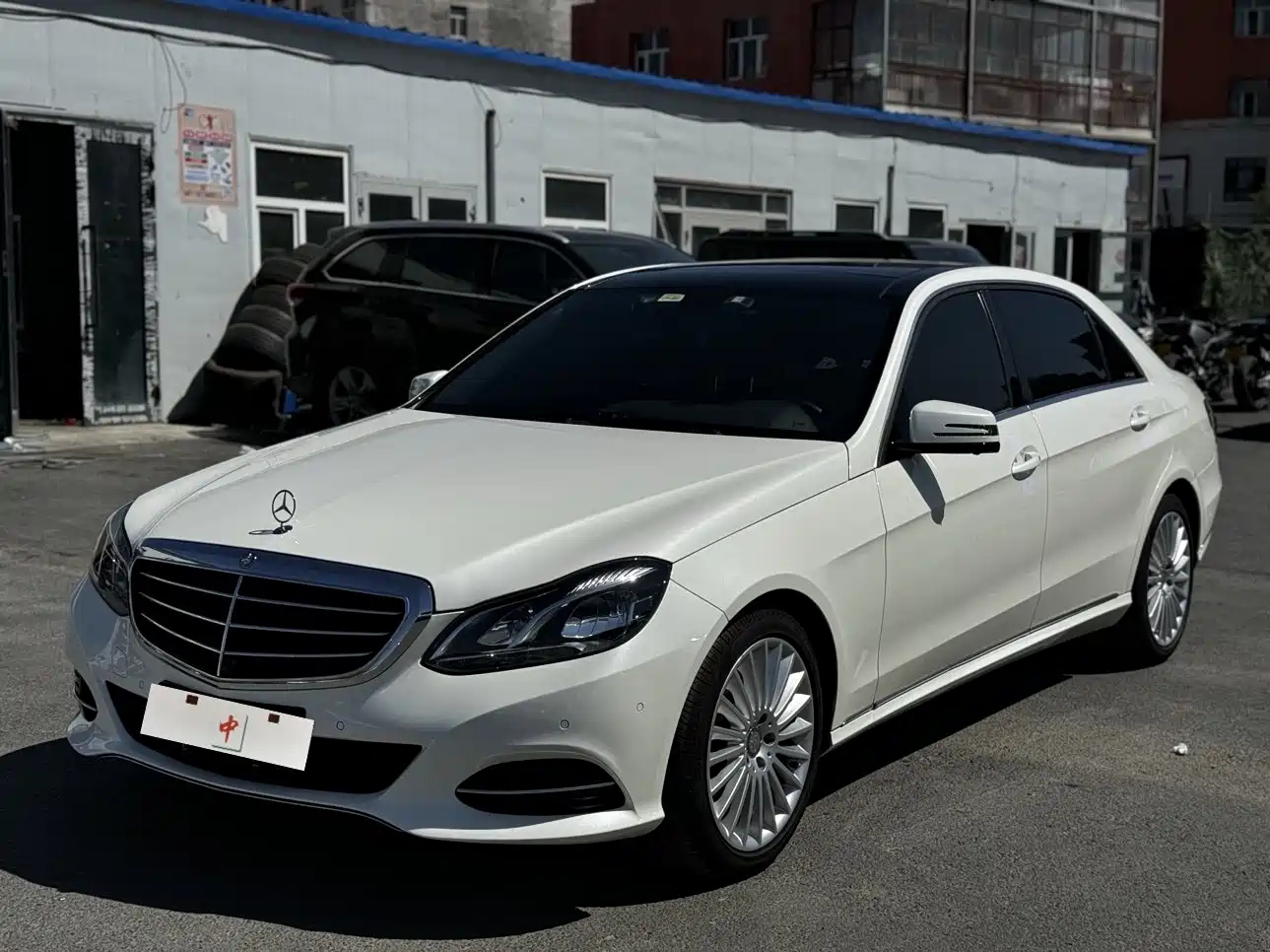 MERCEDES BENZ E-CLASS 2015