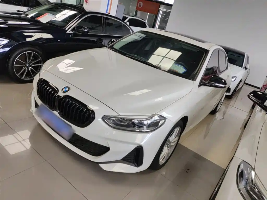 BMW 1-SERIES