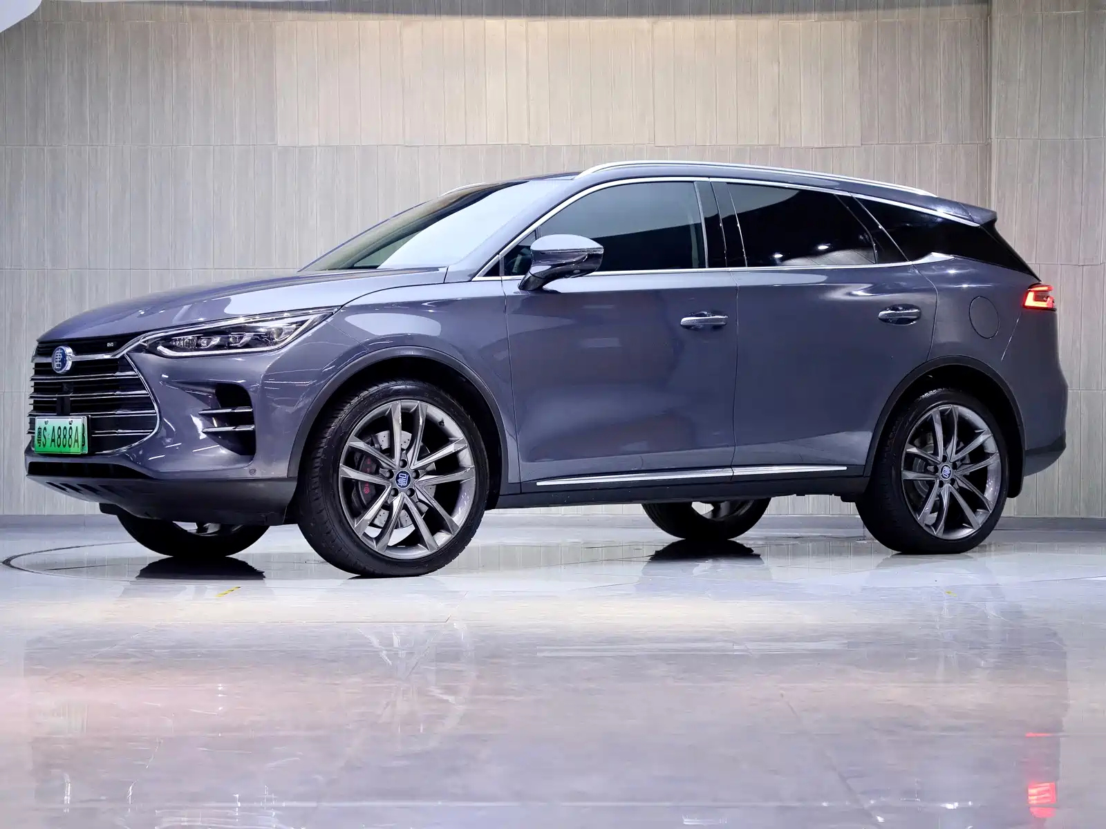 BYD TANG NEW ENERGY