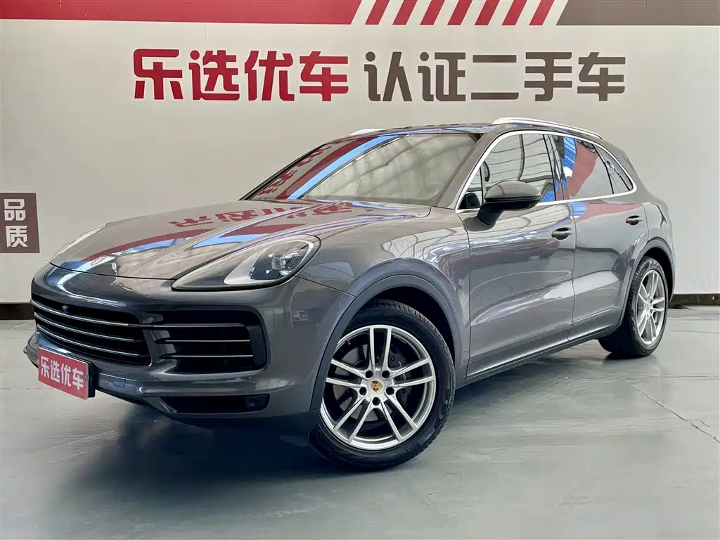 PORSCHE CAYENNE 2019